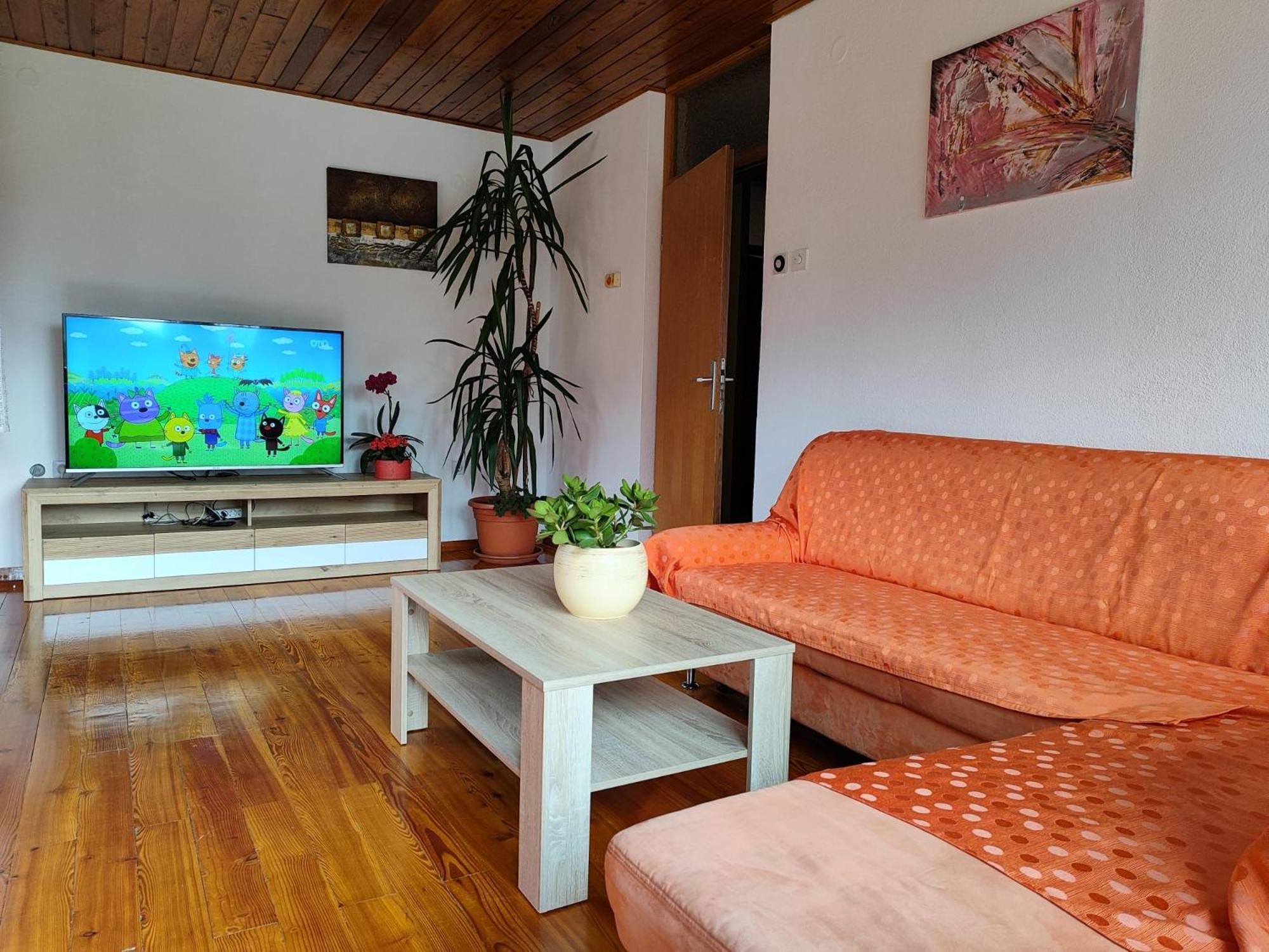Apartment Kolman Tolmin Exteriör bild